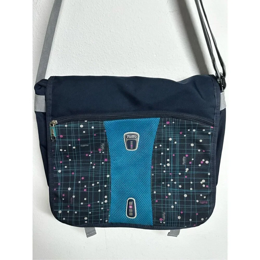 Totto messenger laptop bag